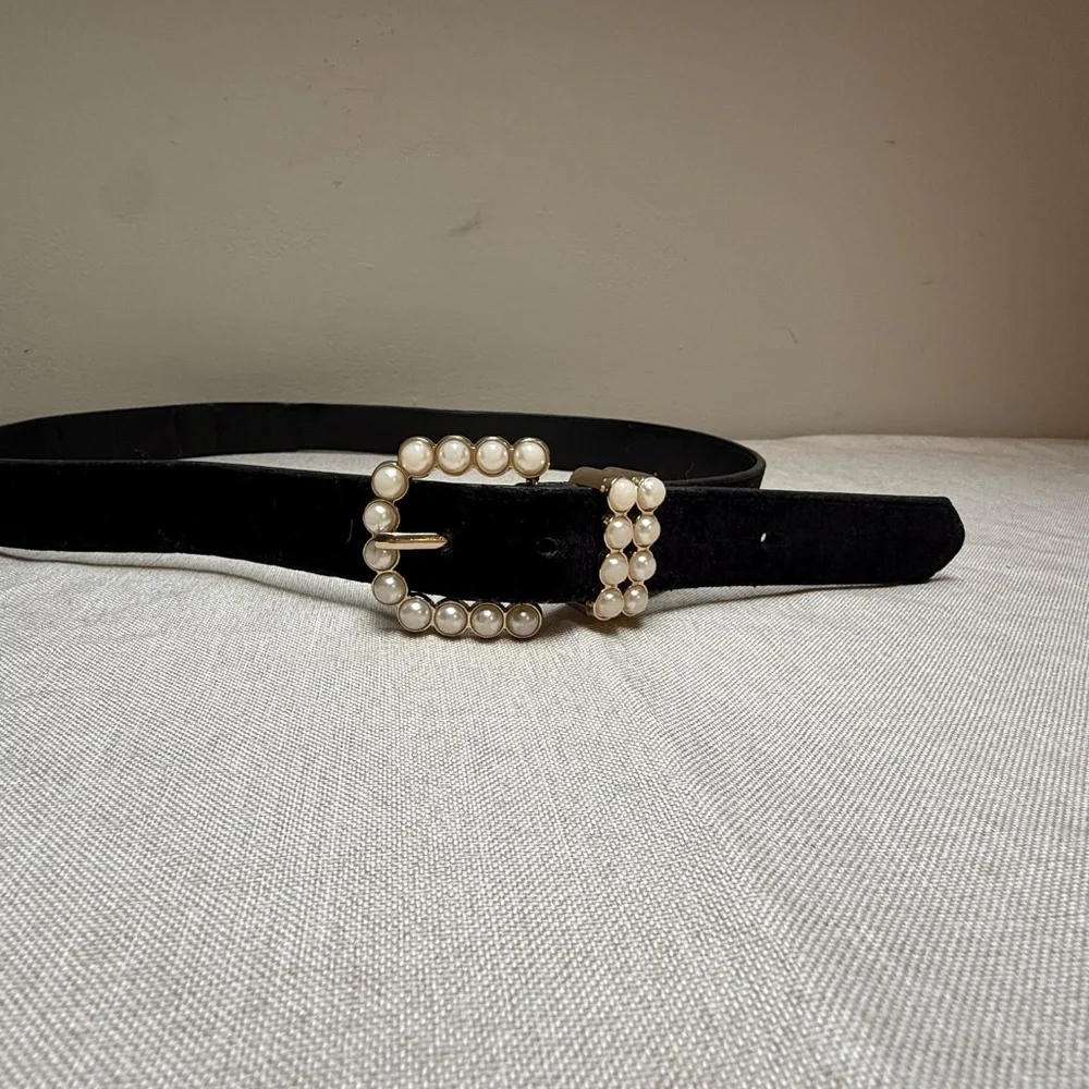 Black Velvet Belt With Faux Pearl Buckle S/M
